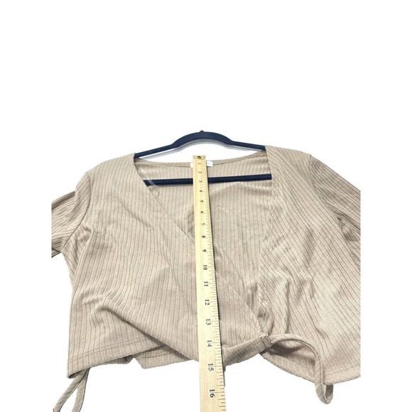 New Women's Cropped Front Tie Low V-Neck Cut Long Sleeve Shirt Top, Size Large - Picture 3 of 6